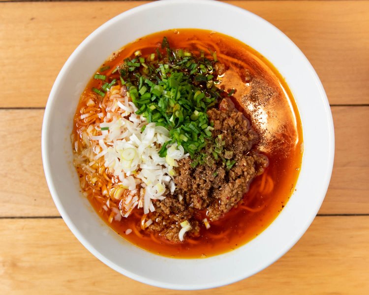 台湾ラーメン750円。