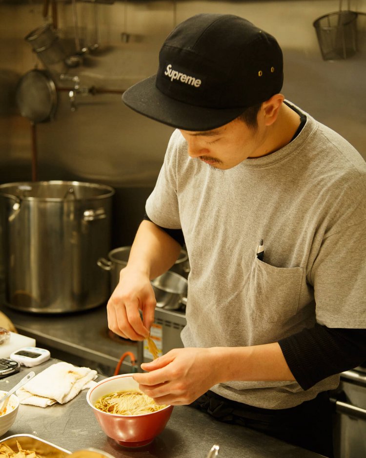 「素材を育てた農家の人に恥じない一杯を作りたい」と、店主の廣田圭亮さん。