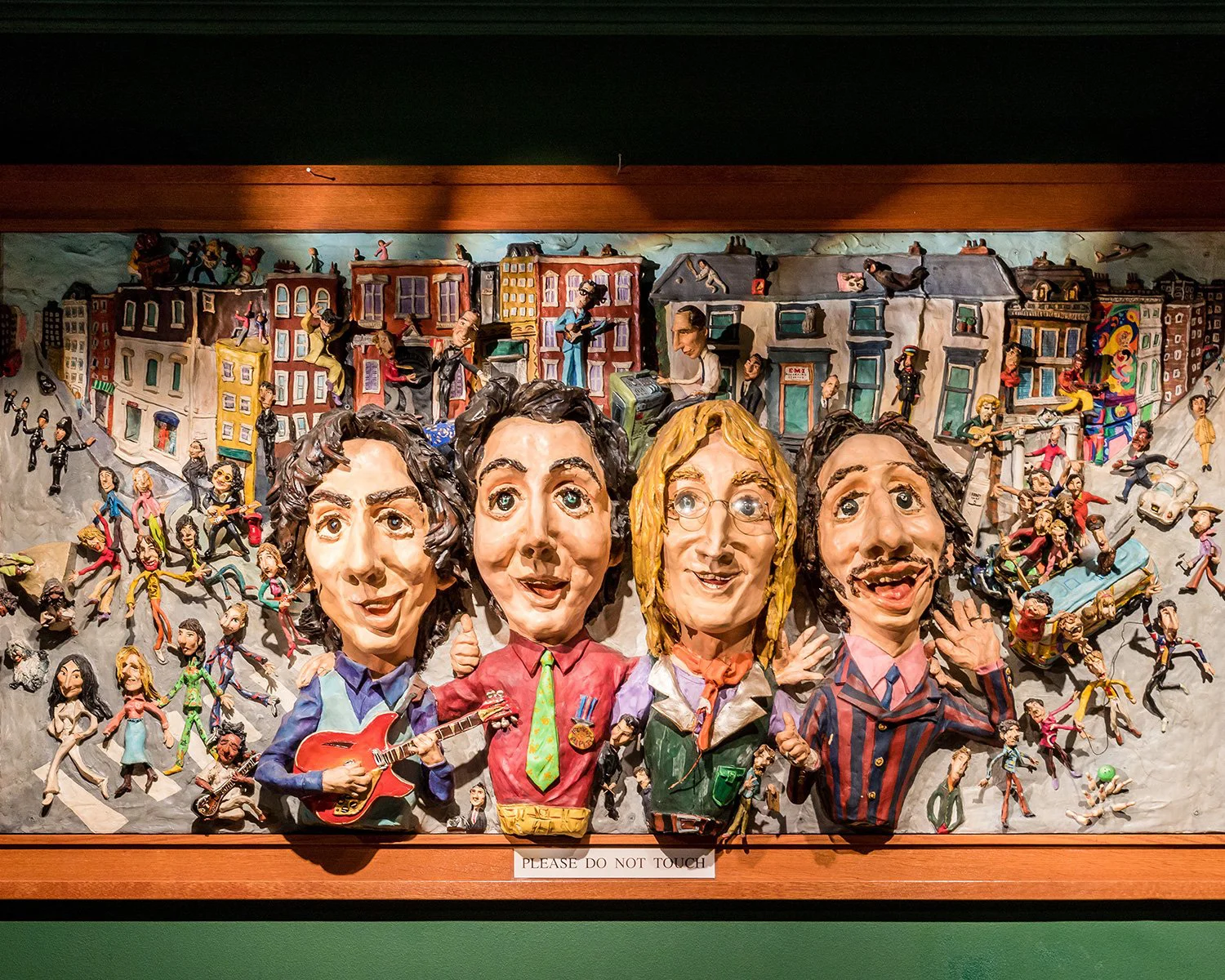 六本木 Abbey Road Tokyo で 本物さながらのビートルズステージに酔いしれる 東京ビートルズ地図 さんたつ By 散歩の達人