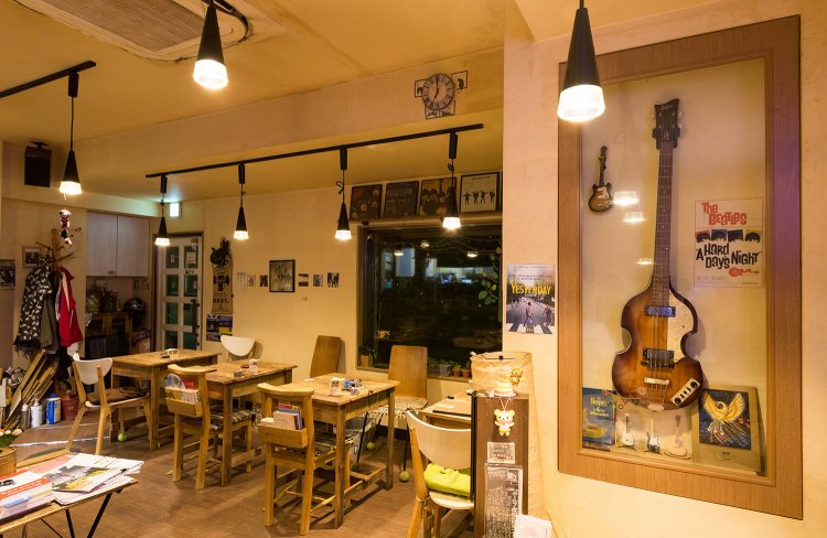 つい長居したくなる下町のビートルズ喫茶『亀戸 Penny Lane Cafe』