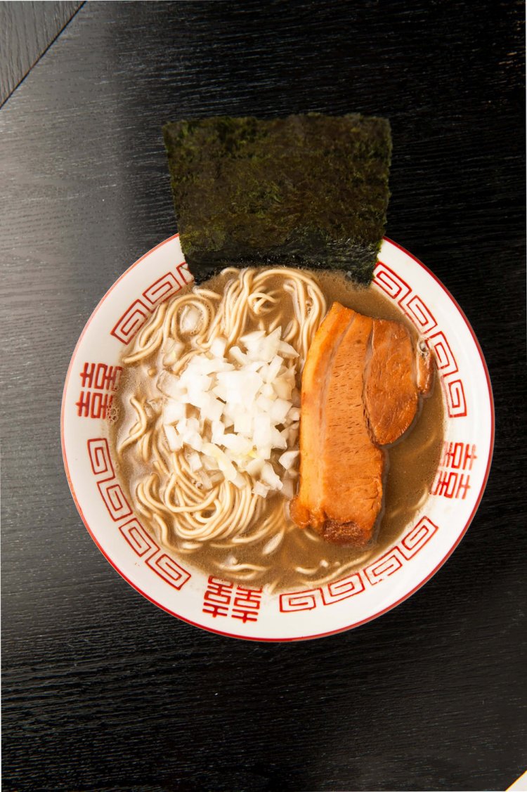 煮干しの旨味が広がる中華ソバ。