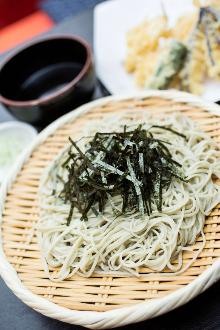 天ざるそば1530円。