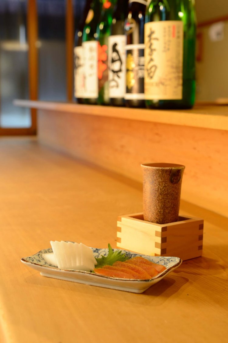 酒がすすむ自家製からすみ1400 円。