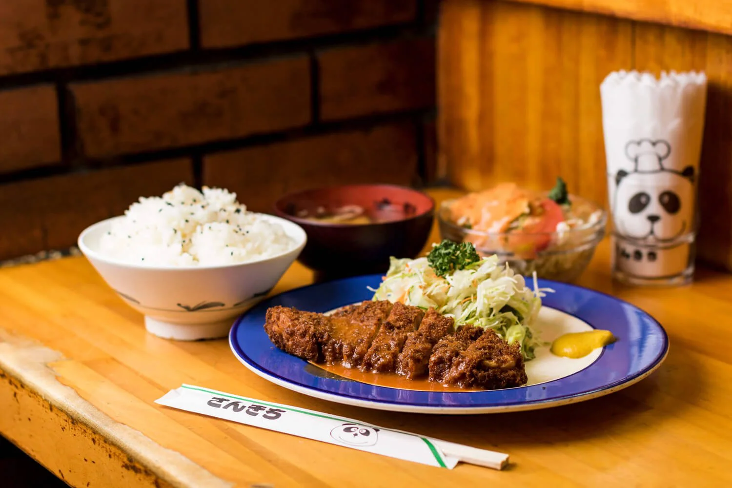 とんかつの聖地は蒲田にあった 行列覚悟の3名店 さんたつ By 散歩の達人