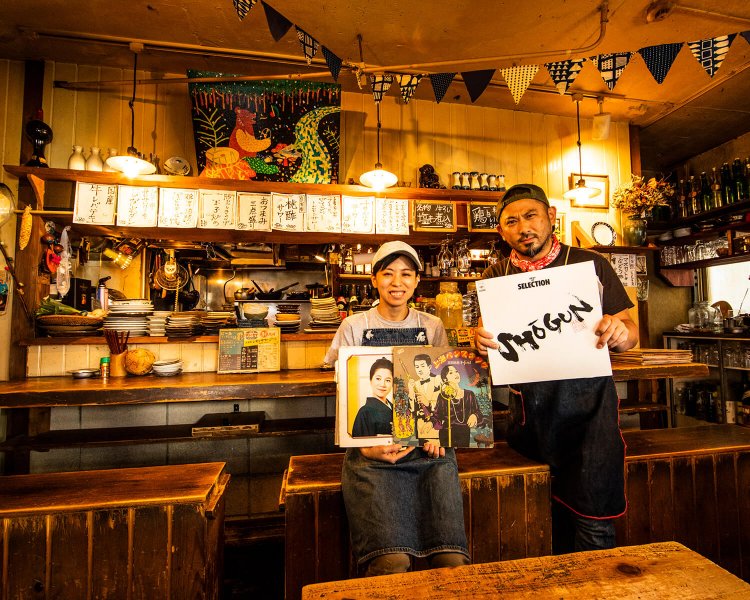 天田さんと、店長の小海（こかい）春美さん。