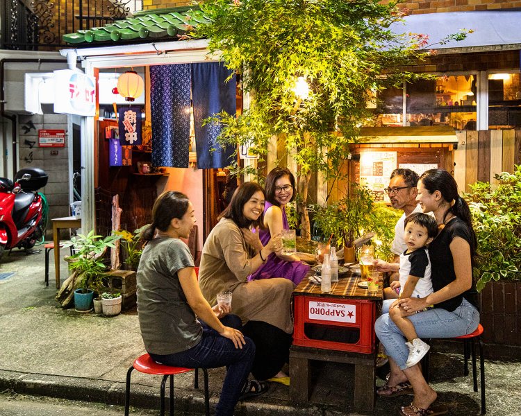 西荻窪のハッピー酒場9軒。横丁で飲むか、隠れ家的居酒屋で飲むか