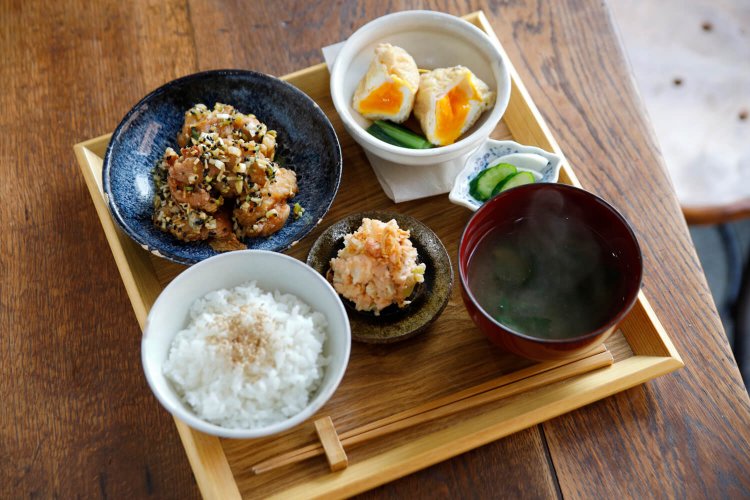 器カフェ 棗（なつめ）