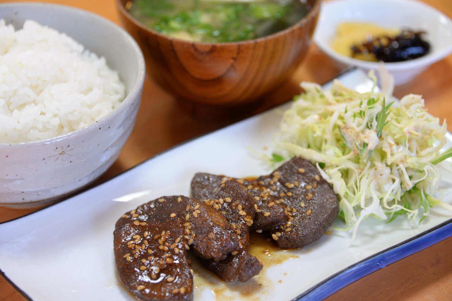 ヤクニク屋