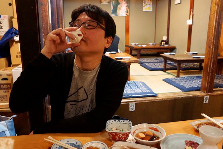 自分の顔が溶けている