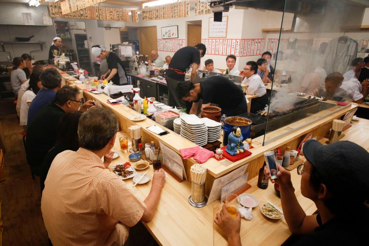 もつ焼 煮込みいとや