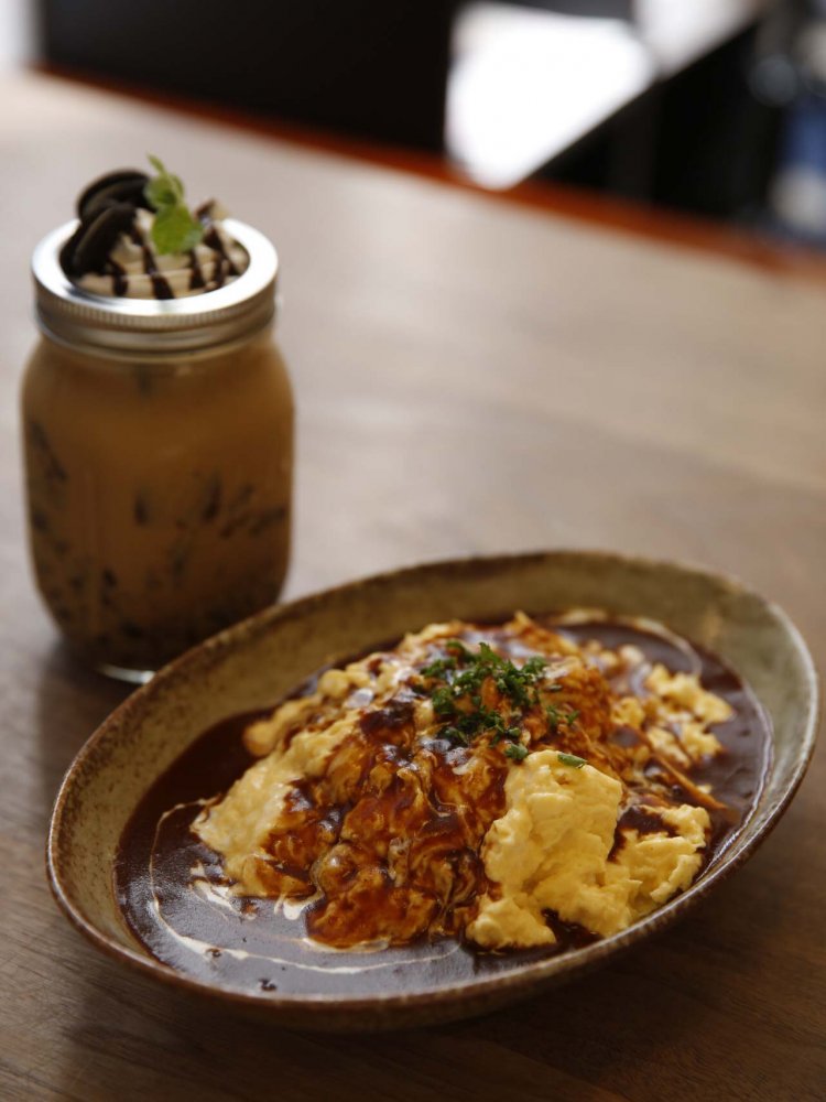 ALTERNATIVE LOUNGE（オルタナティブラウンジ）