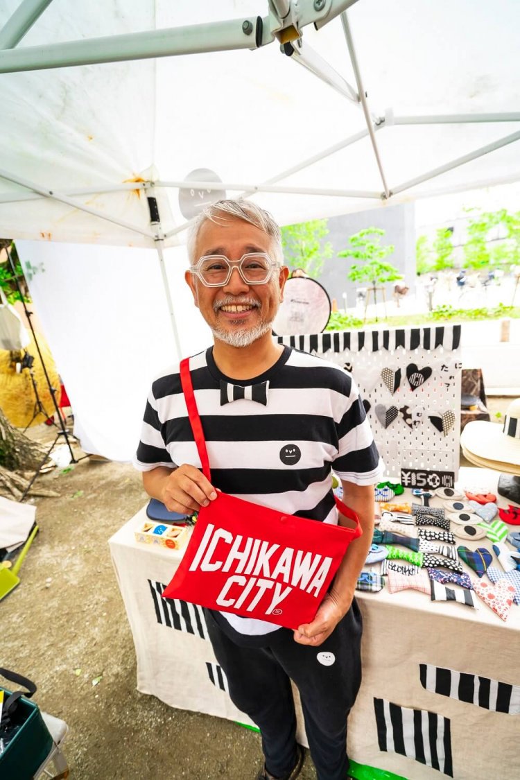 DEPOT 湊 誠也さん。本業はサイクルショップ『DEPOT』店主。ニューボロイチにも出店し、オリジナルのTシャツなどグッズの販売も。