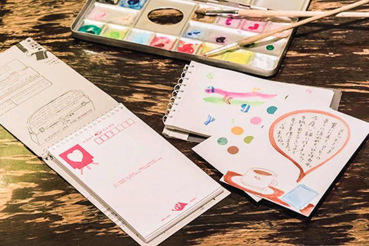 絵を描くならポストカードブック473円を。