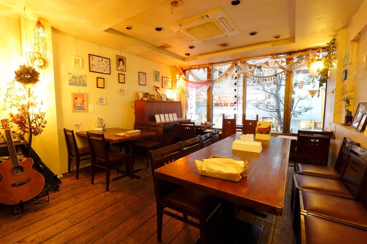 広々とした店内では応相談で飲み会やイベントも可能。