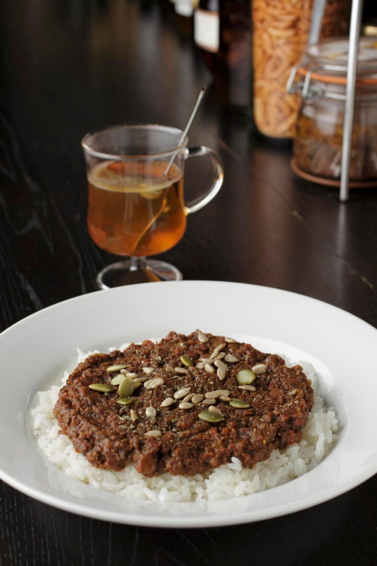 カリー・バランサ970円にホットバタードラム1300円をぜひ合わせて。