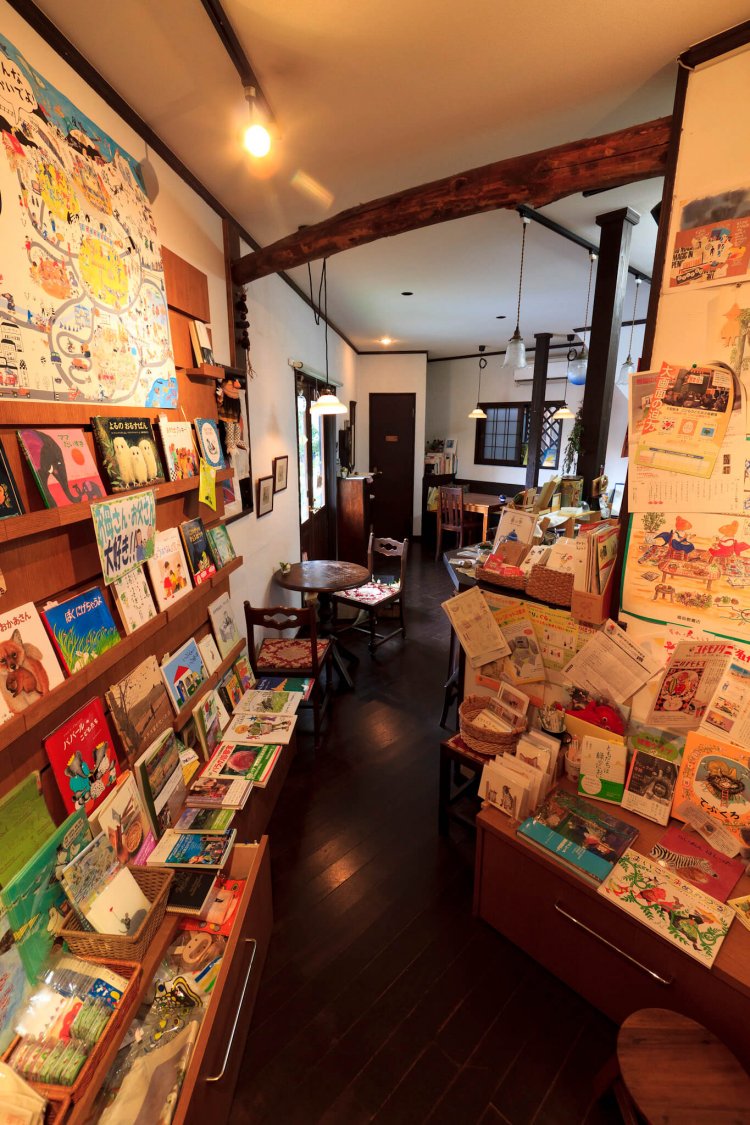 国内外問わず長く読み継がれる絵本を中心にセレクト。