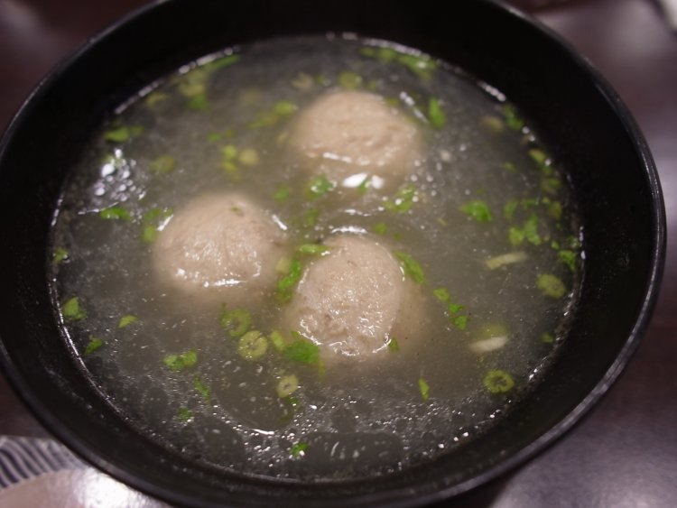 貢丸湯=肉団子スープ40 元もおすすめ