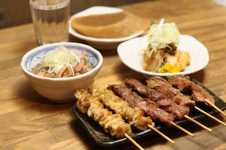 もつ焼き酒場 豚坊