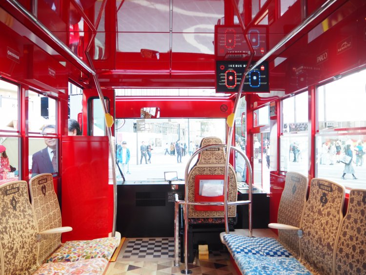 いきなりトリップできる社内インテリア。