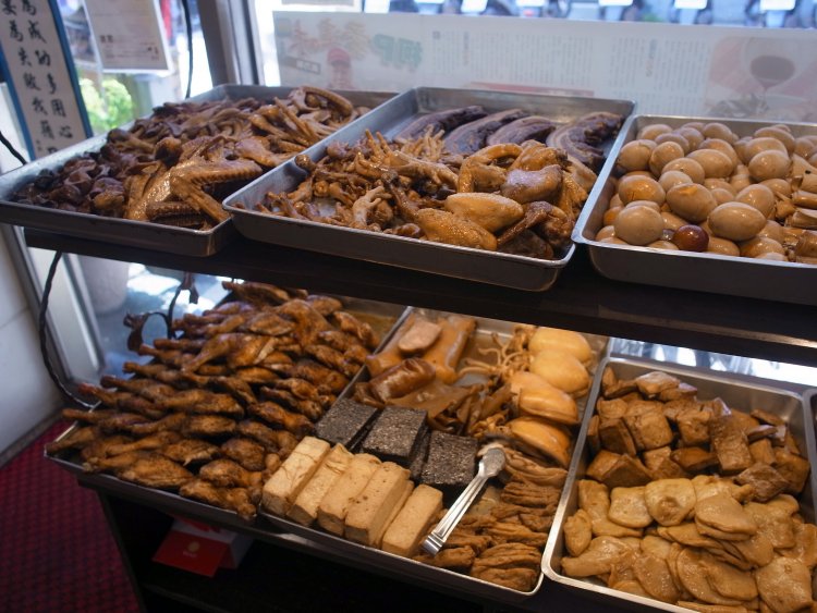 肉料理コーナーも必見