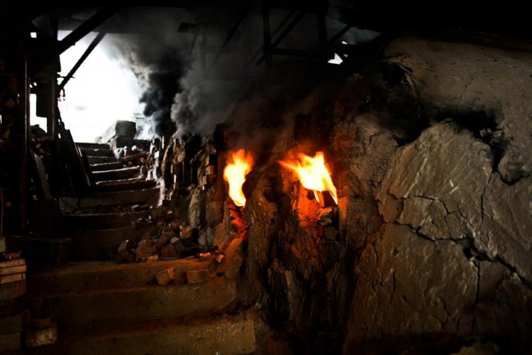 年6回火が入る登り窯。作品はすべてこの登り窯で焼成されている。