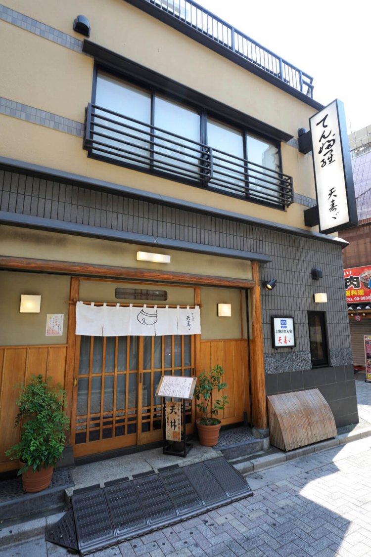 創業100年近い老舗だ。