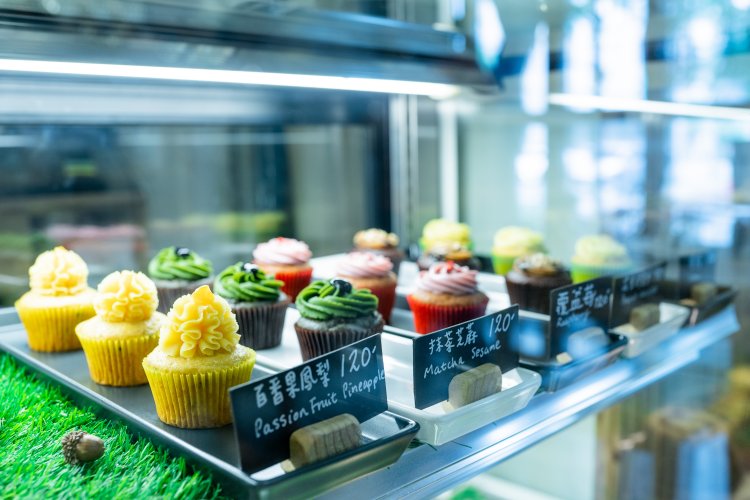 杯子旦糕＝カップケーキが並ぶショーケース。