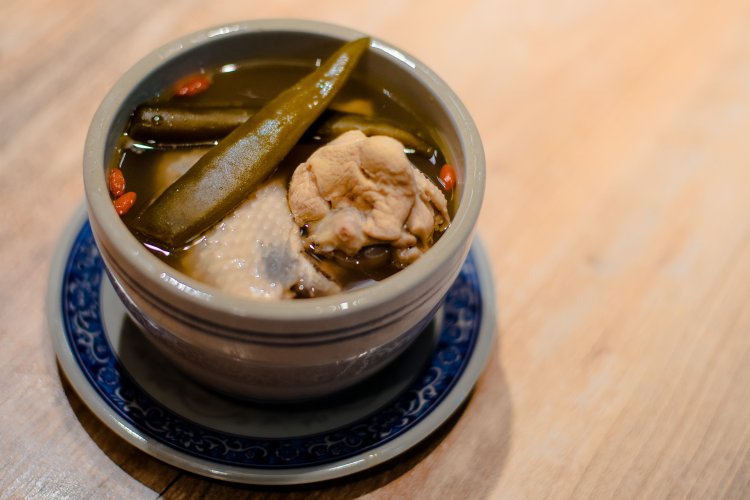 もう一つの看板メニュー、雞湯。