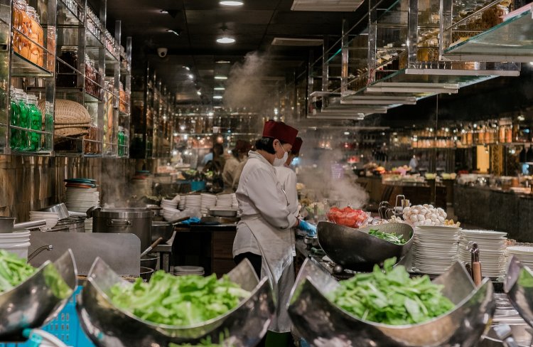 御蓮齋（ ユーリェンヂャイ ）