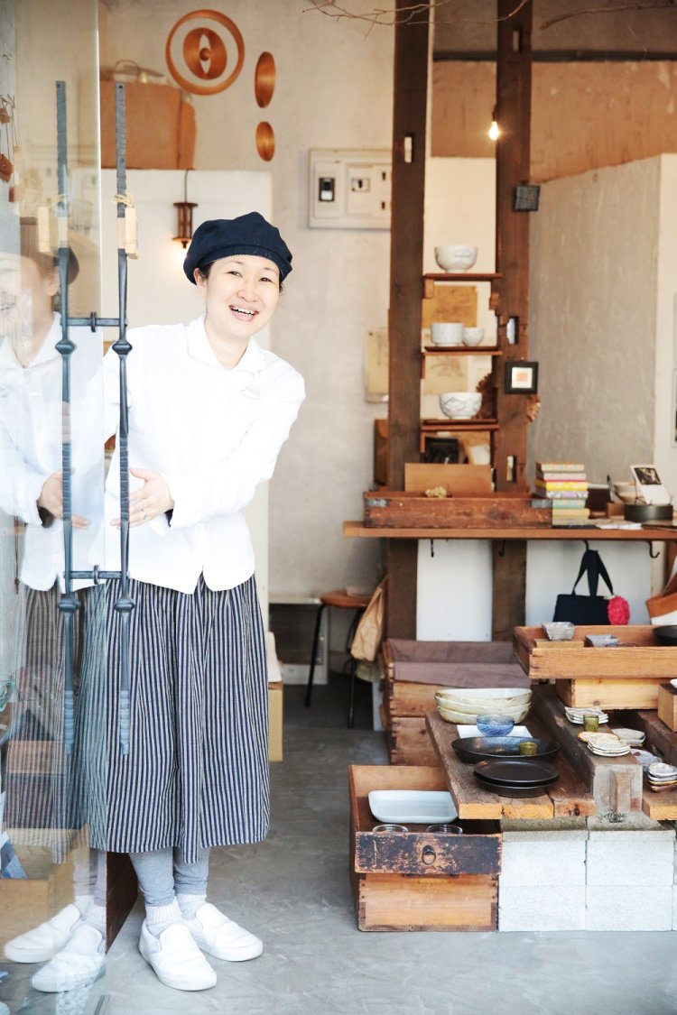 地元の鎌倉で店を開いてから、早10年以上。ディスプレイにもセンスが光る。