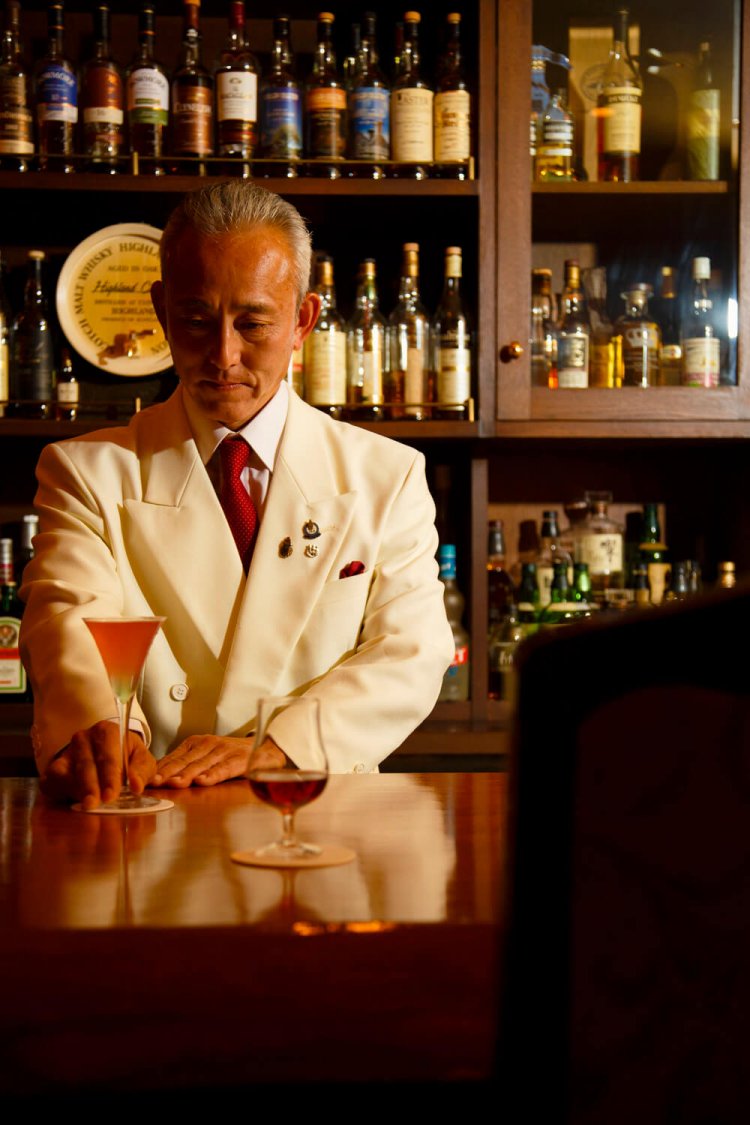 蒸留酒に高い見識を持つマスター。