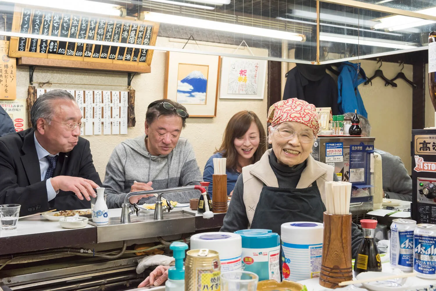 日本橋の居酒屋でほっとひと息 心の拠り所にしたい6店 さんたつ By 散歩の達人