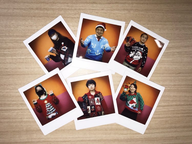 「記念に」と佐藤七海先輩（月刊散歩の達人編集部）がくださったチェキ。オシャレなスクエアタイプだ。