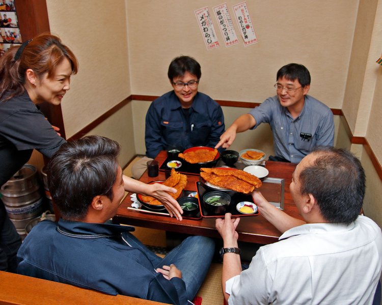 当日も3人の猛者がメガに挑戦。