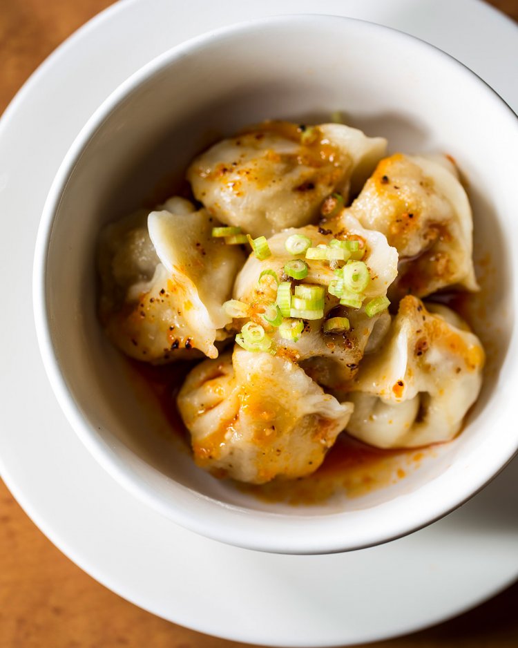 ゴマだれ茹でぎょうざ600円。