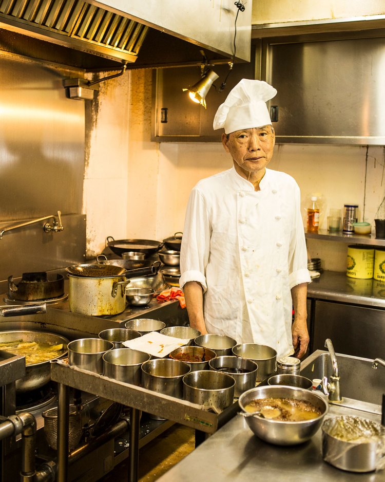 「うちは昔ながらのシンプルな四川料理」と、蓑島シェフ。