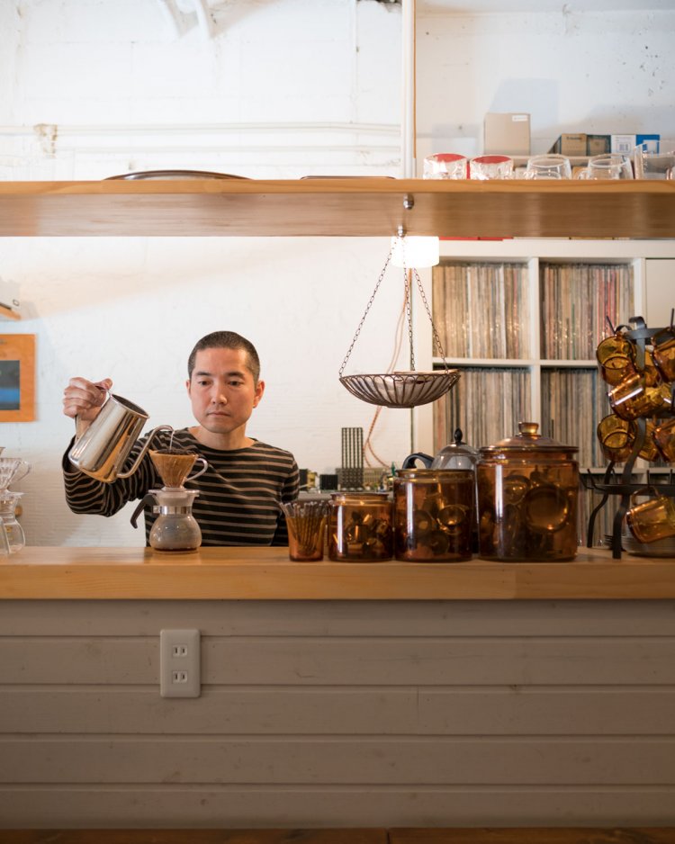 コーヒー550円は外志雄さんによるハンドドリップ。