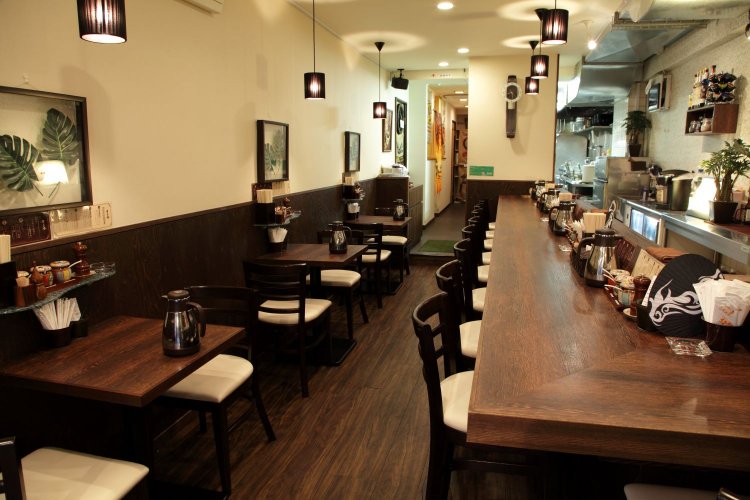 まるで、バーのようなしっとりとした雰囲気。