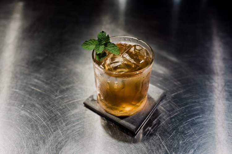 ゆっくりとカクテルを味わうこともできる。