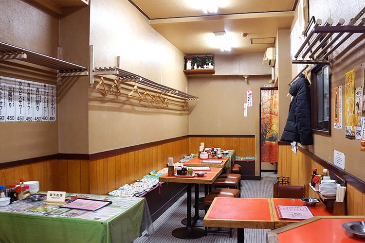 大人数ならテーブル席