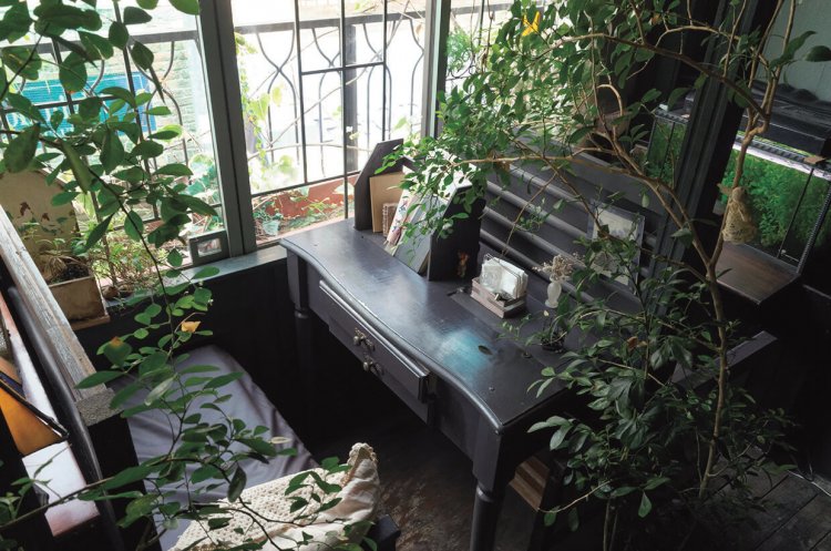 読書喫茶室 アール座読書館