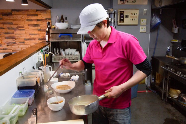 鈴木さんは研究家。