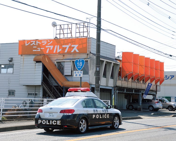 パトカーを入れてみた。刑事役がアレなので当分再放送は無理かも。