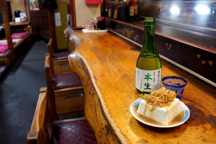 天覧山 本生940円とお通し