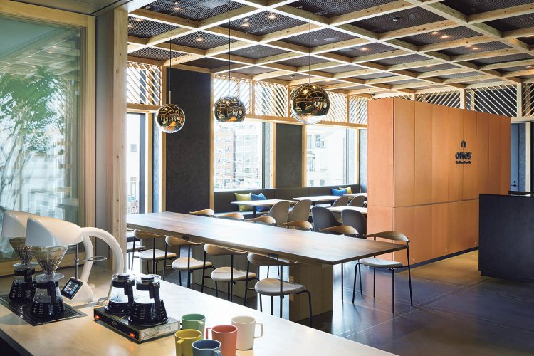 ホテルのロビーと一体型で居心地がいい