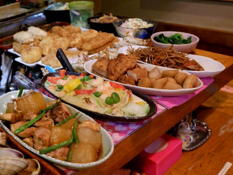 家庭的な料理が豊富にそろう