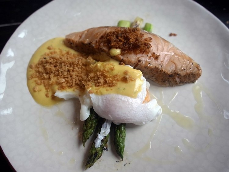 ディナーのような朝食に、朝からテンションがあがるはず！