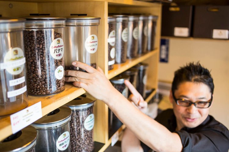 加藤さんのお気に入りは中深煎りのエチオピアシダモ。