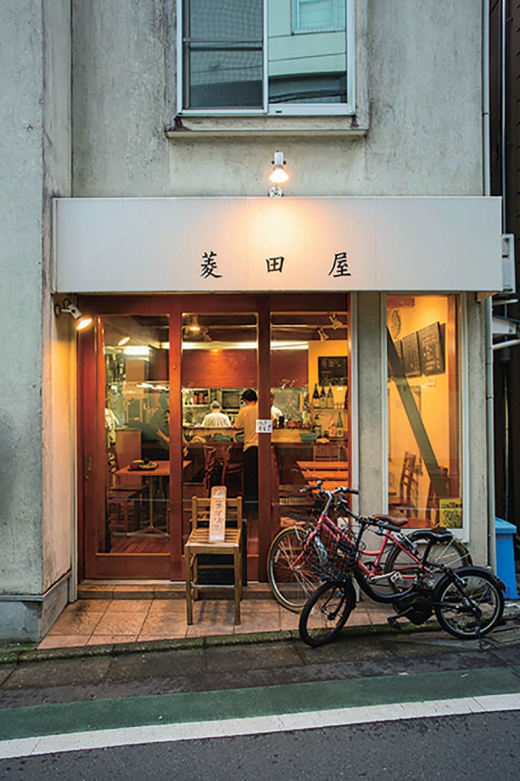 夜は酒とともに楽しめる。