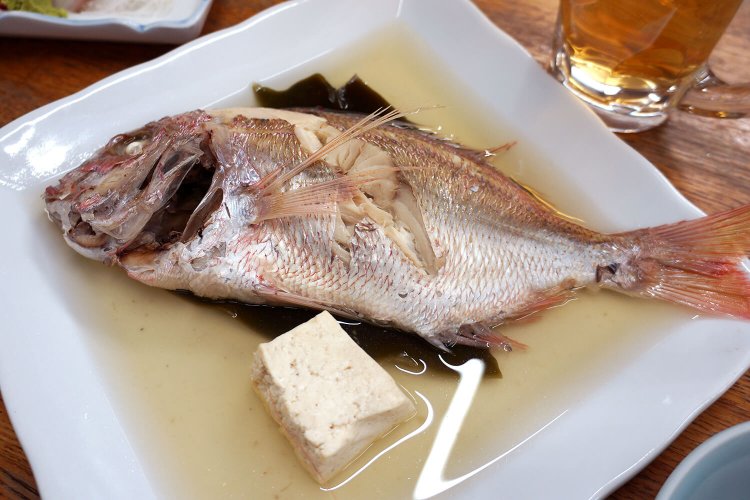 小鯛の酒蒸し700円